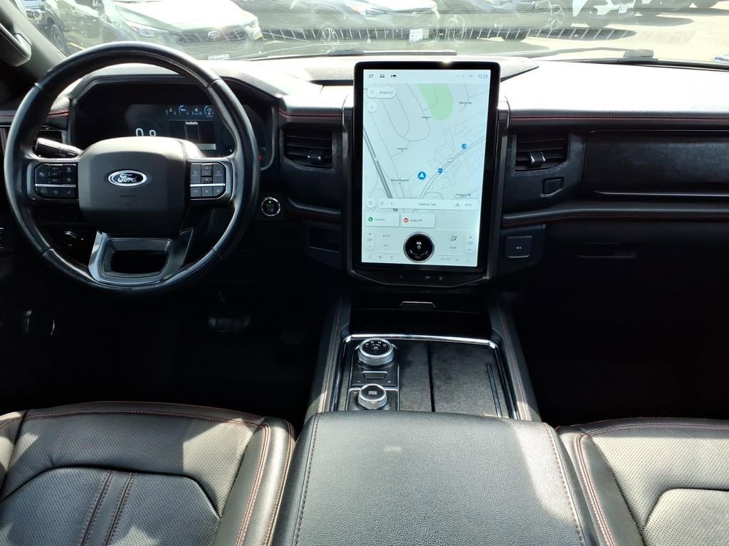 Used 2022 Ford Expedition Limited AWD/4WD image 15