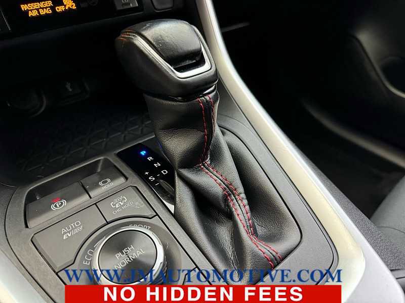 Used 2021 Toyota RAV4 SE w/ Weather & Moonroof Package image 34