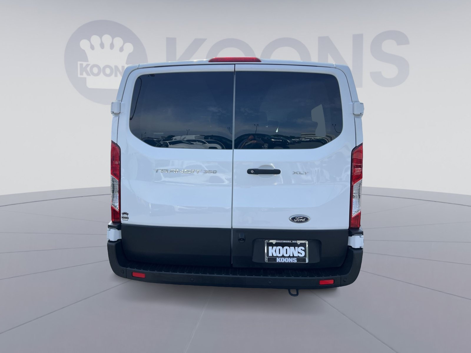 Used 2025 Ford Transit 350 XLT RWD image 5