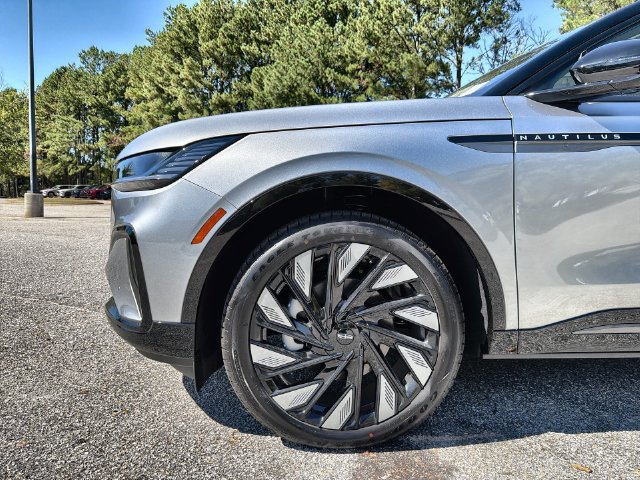 New 2026 Lincoln Nautilus Reserve AWD/4WD image 10