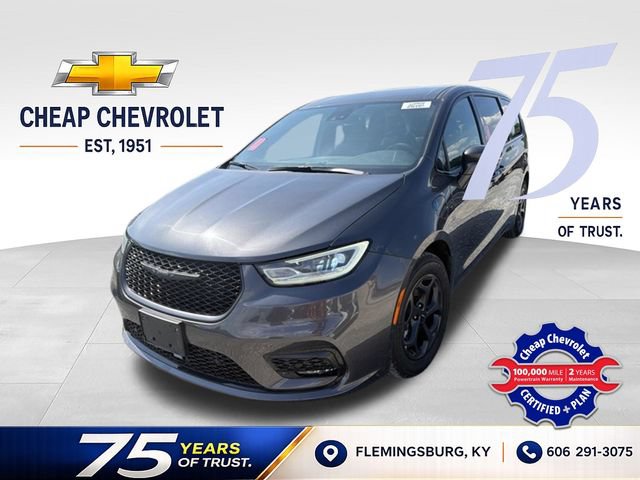 Used 2022 Chrysler Pacifica Touring-L w/ Uconnect Theater Family Group