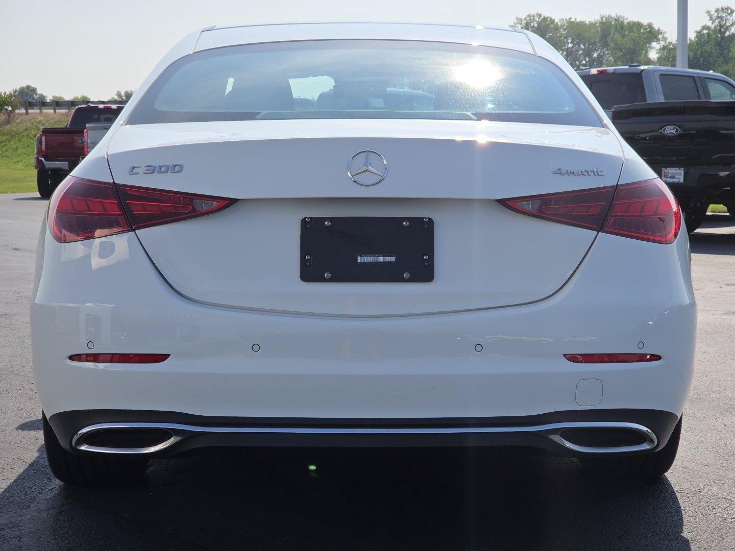 Used 2025 Mercedes-Benz C 300 4MATIC Sedan image 15