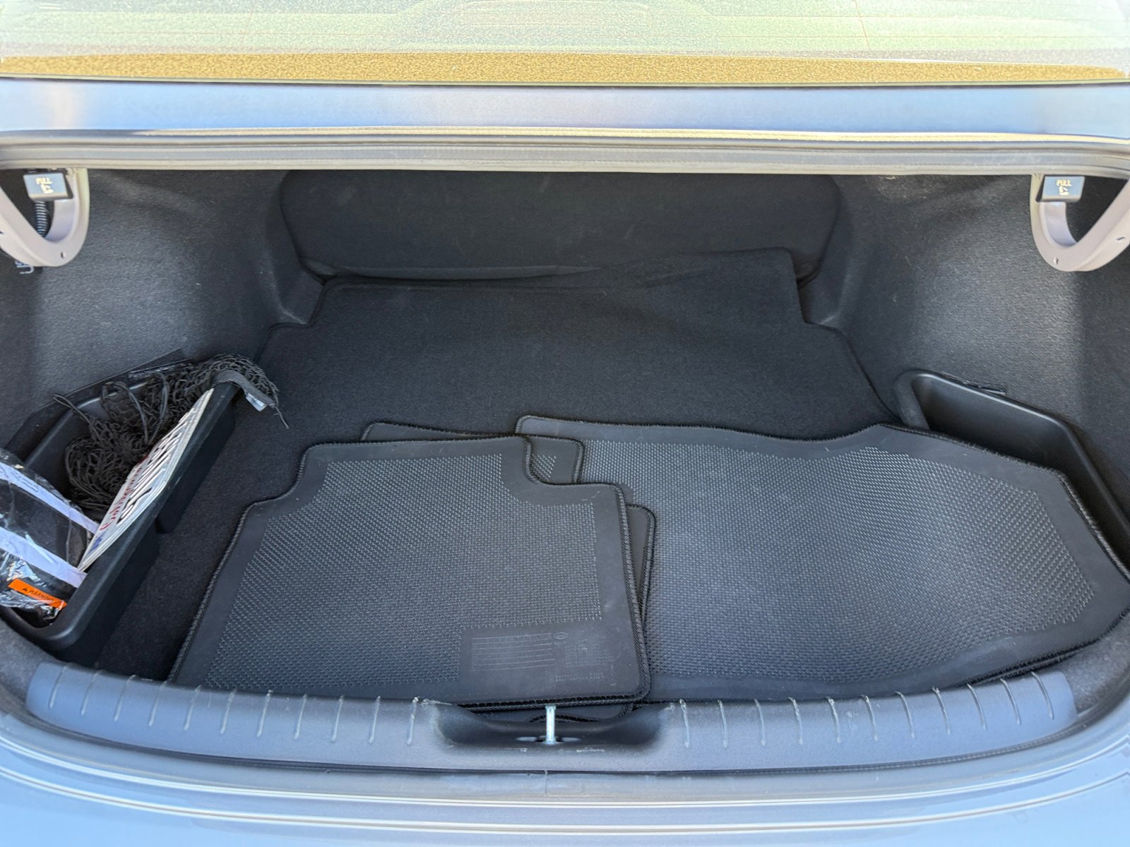 Certified 2025 Hyundai Elantra Sport image 17