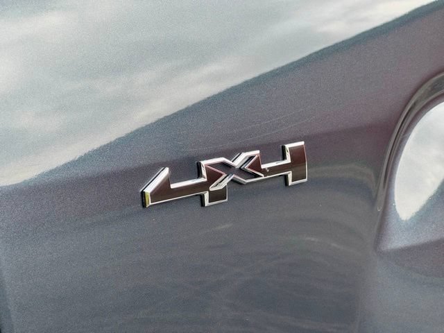 Used 2020 GMC Canyon SLE w/ Elevation Edition AWD/4WD image 16