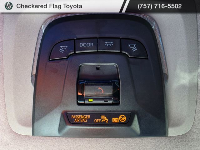 Certified 2025 Toyota Corolla Cross LE AWD/4WD image 10