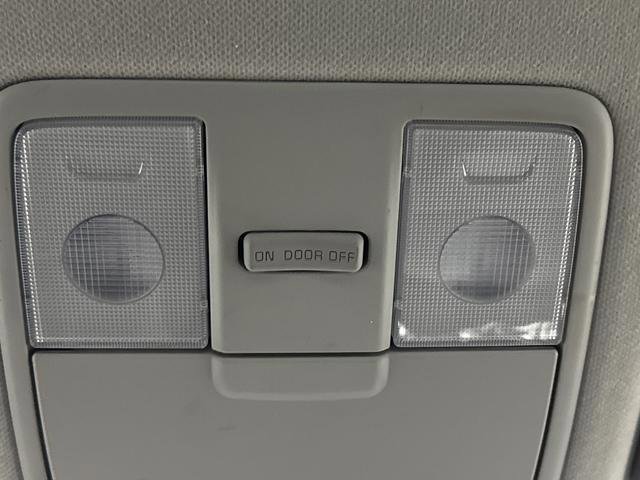 Certified 2017 Kia Forte S image 21