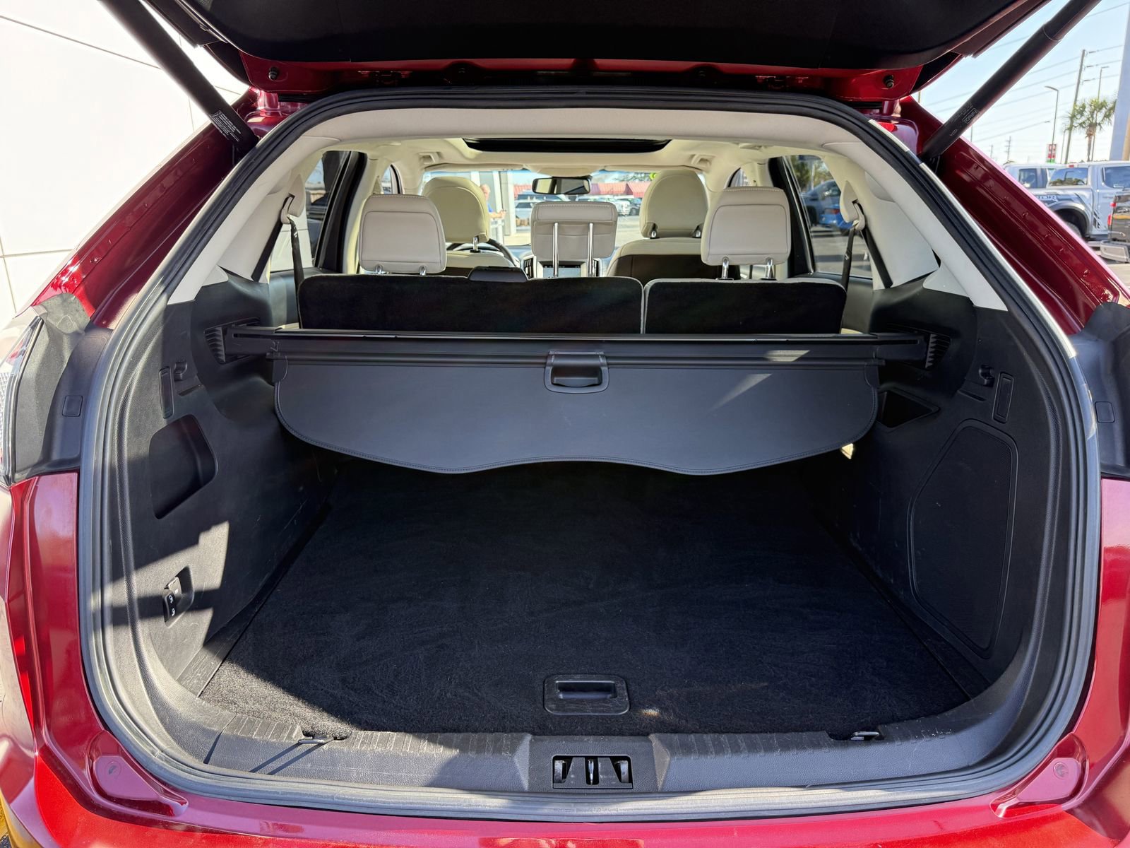 Used 2017 Ford Edge Titanium w/ Equipment Group 302A image 8