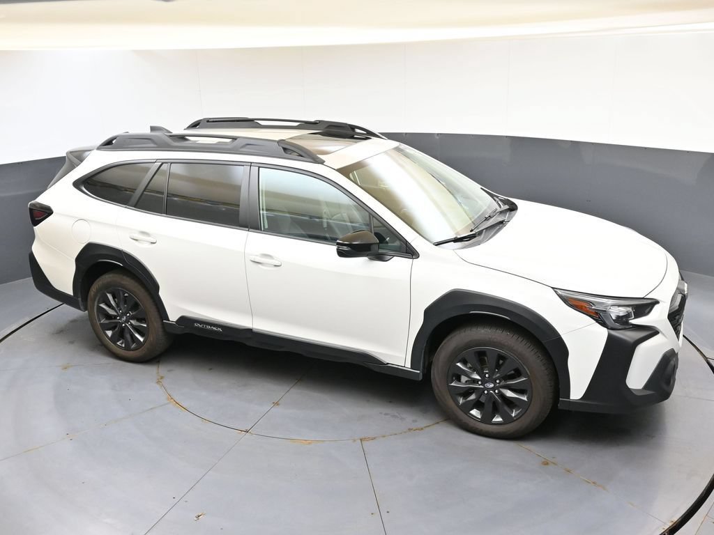 Certified 2025 Subaru Outback Onyx Edition AWD/4WD image 42