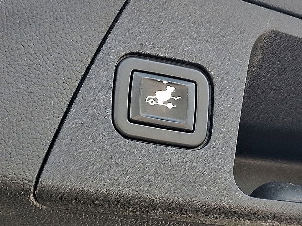 Used 2020 Buick Envision Essence image 36