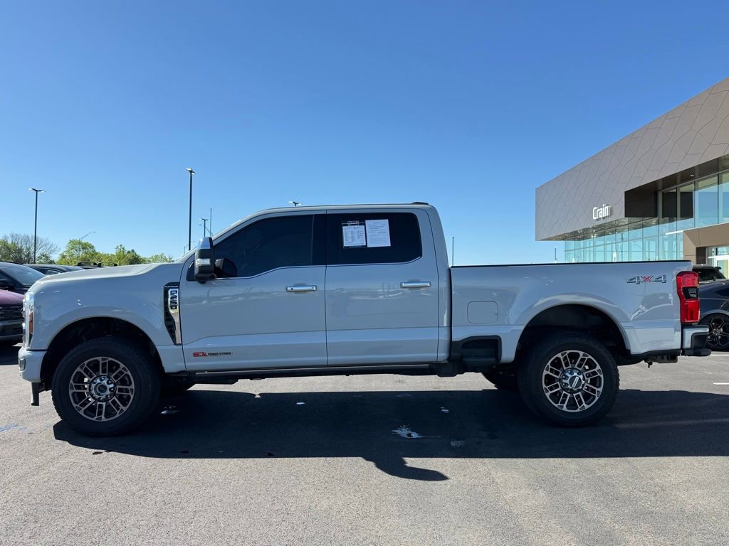 Used 2025 Ford F250 Platinum w/ Platinum Plus Package image 9
