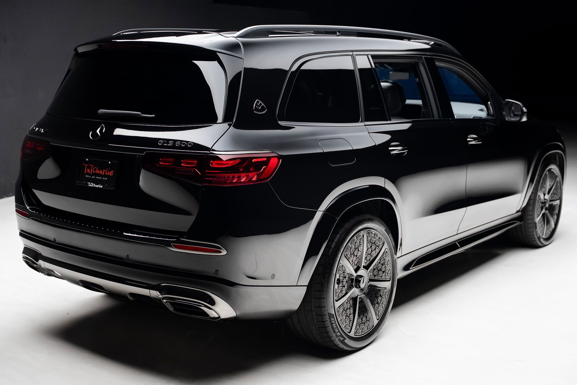 Used 2025 Mercedes-Benz Maybach GLS 600 4MATIC image 36
