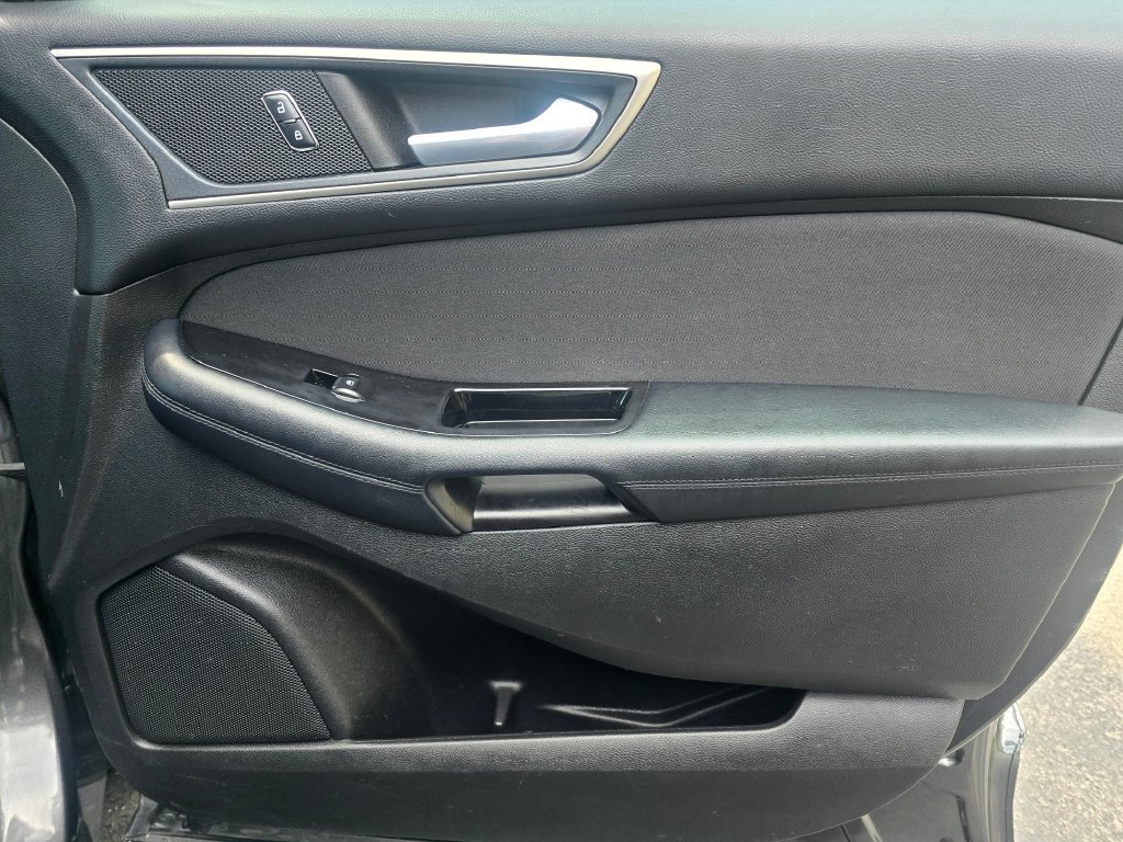 Used 2017 Ford Edge SEL AWD/4WD image 20