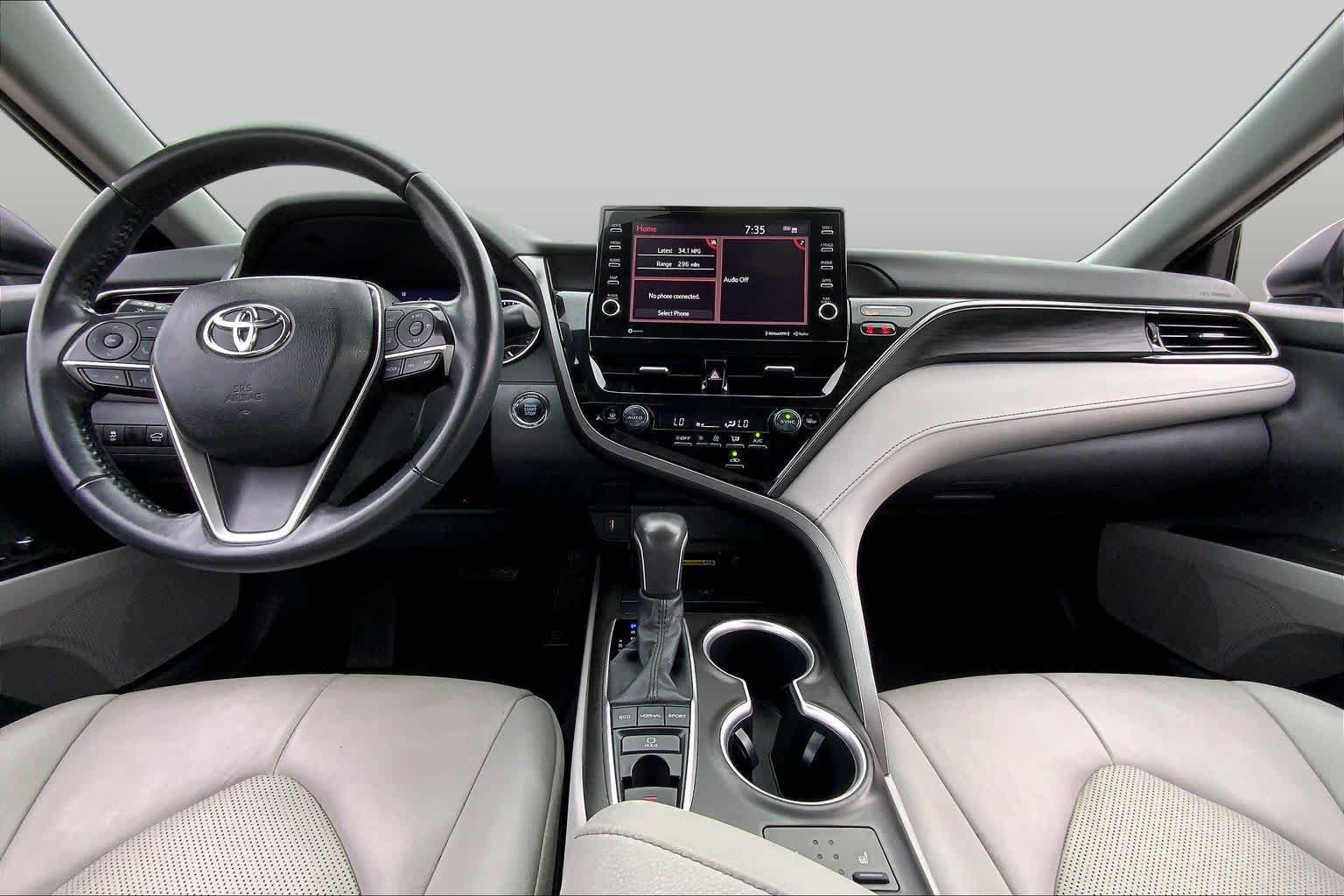 Used 2023 Toyota Camry XLE FWD image 15