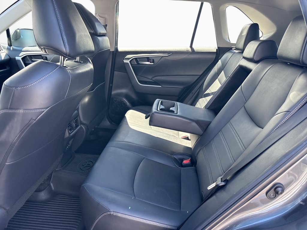 Used 2023 Toyota RAV4 XLE Premium AWD/4WD image 18