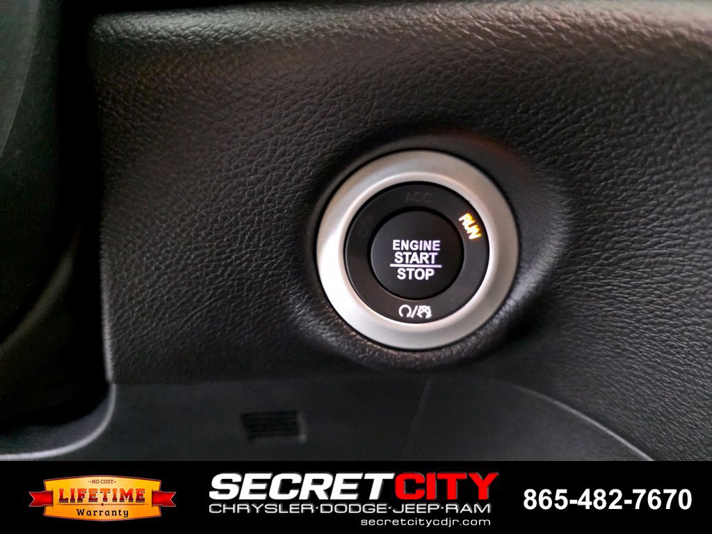 New 2026 Chrysler Voyager LX FWD image 23