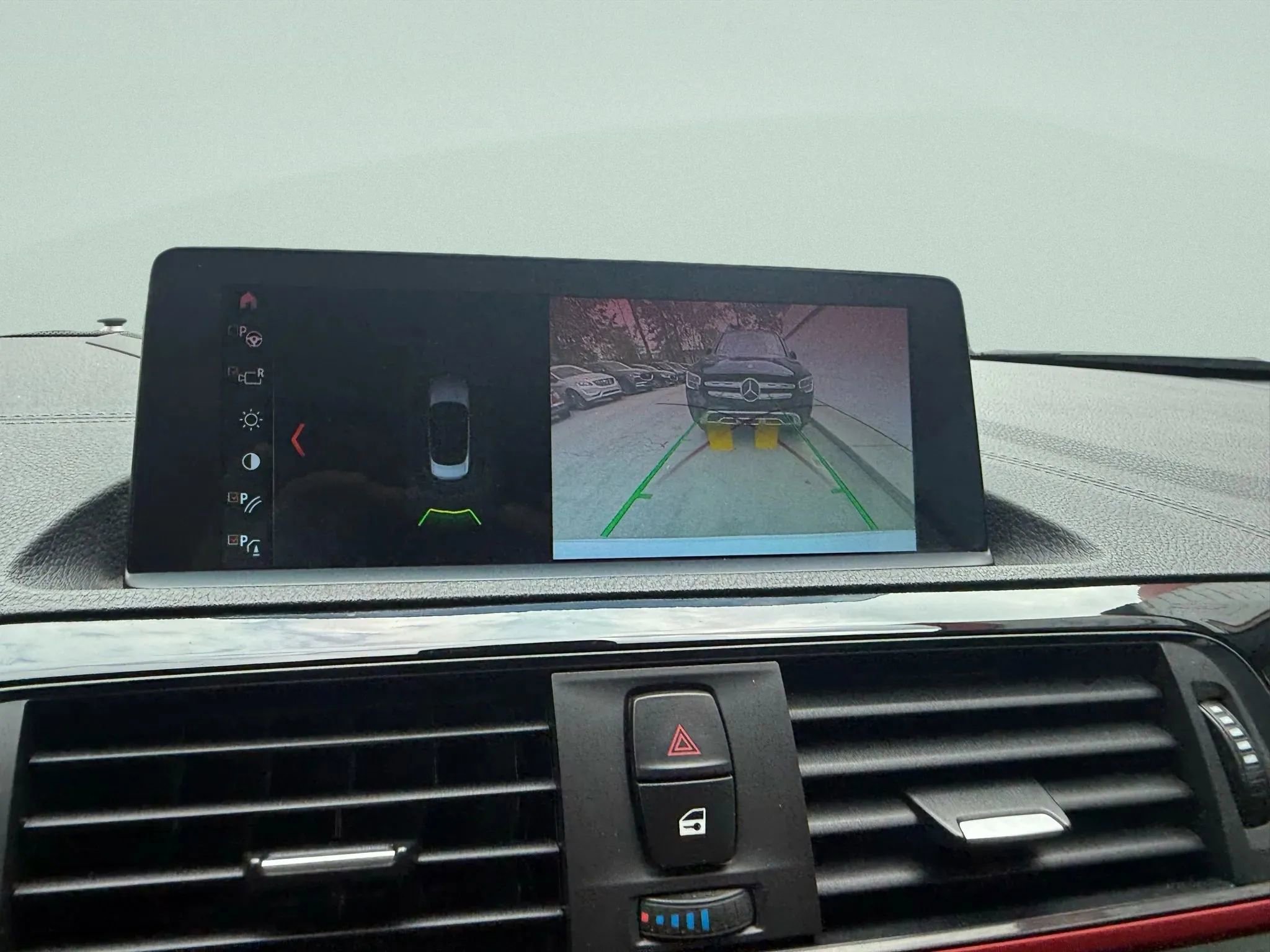 Used 2020 BMW 230i xDrive Convertible w/ Premium Package image 26