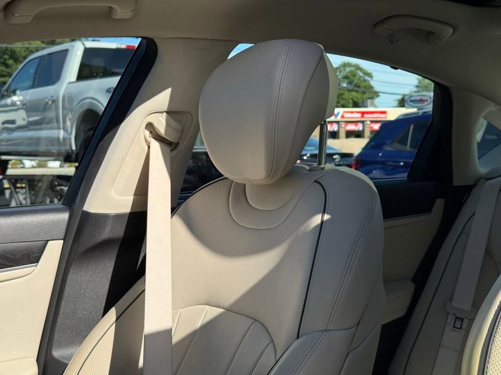 Used 2016 Hyundai Genesis 3.8 w/ Option Group 04 image 31