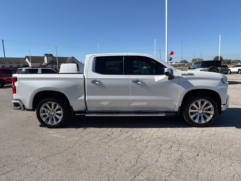 Used 2019 Chevrolet Silverado 1500 High Country w/ Technology Package AWD/4WD image 4