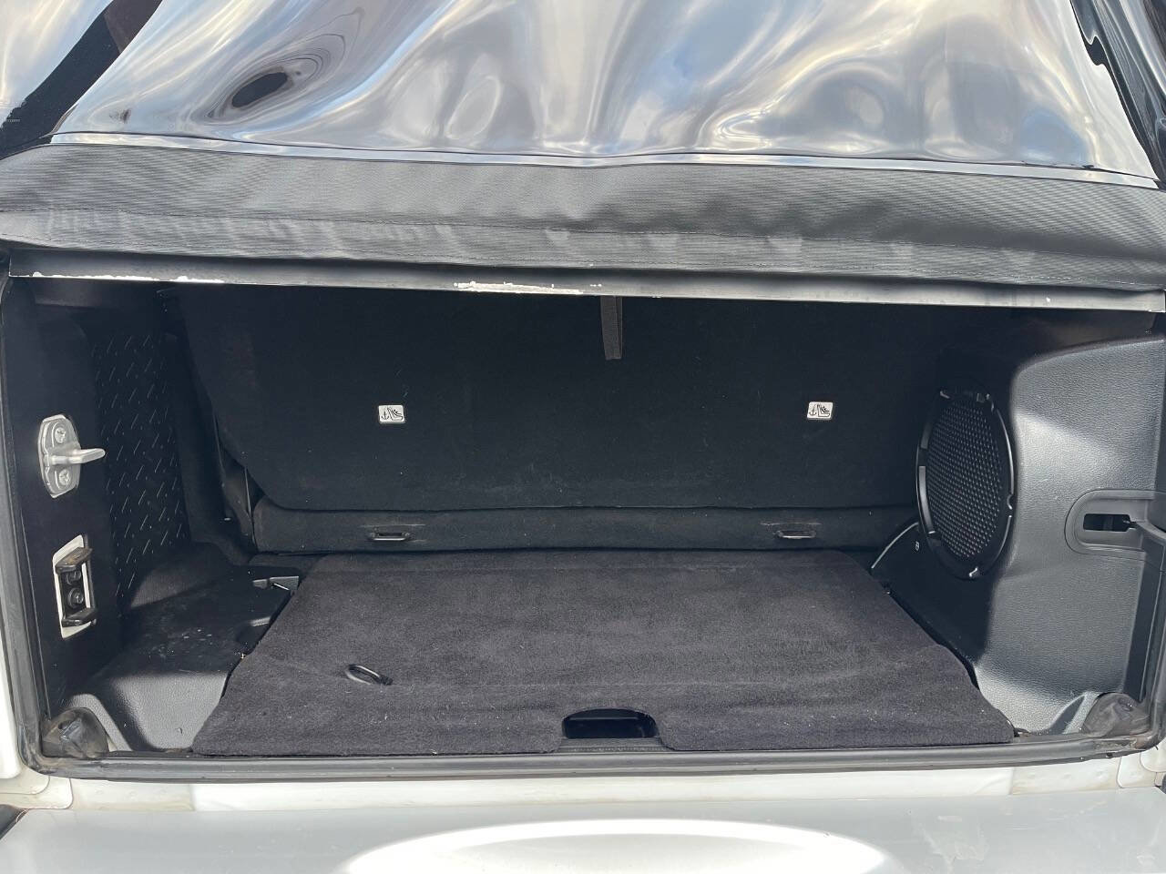 Used 2014 Jeep Wrangler Sahara w/ Connectivity Group image 27