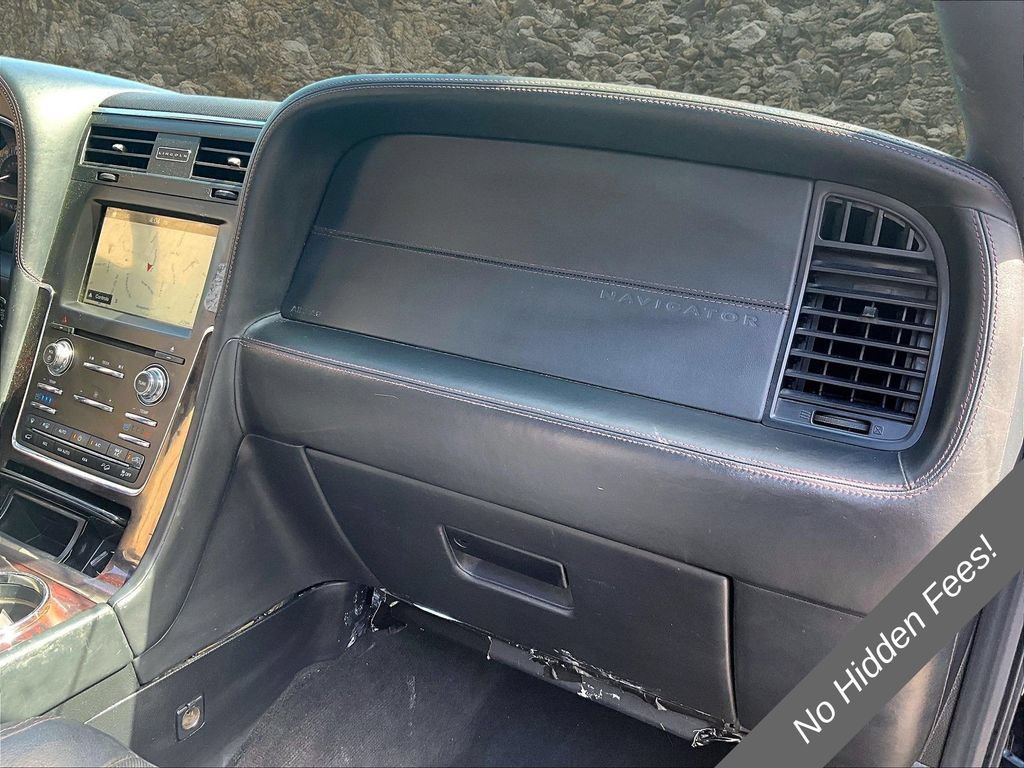 Used 2016 Lincoln Navigator L Reserve AWD/4WD image 14