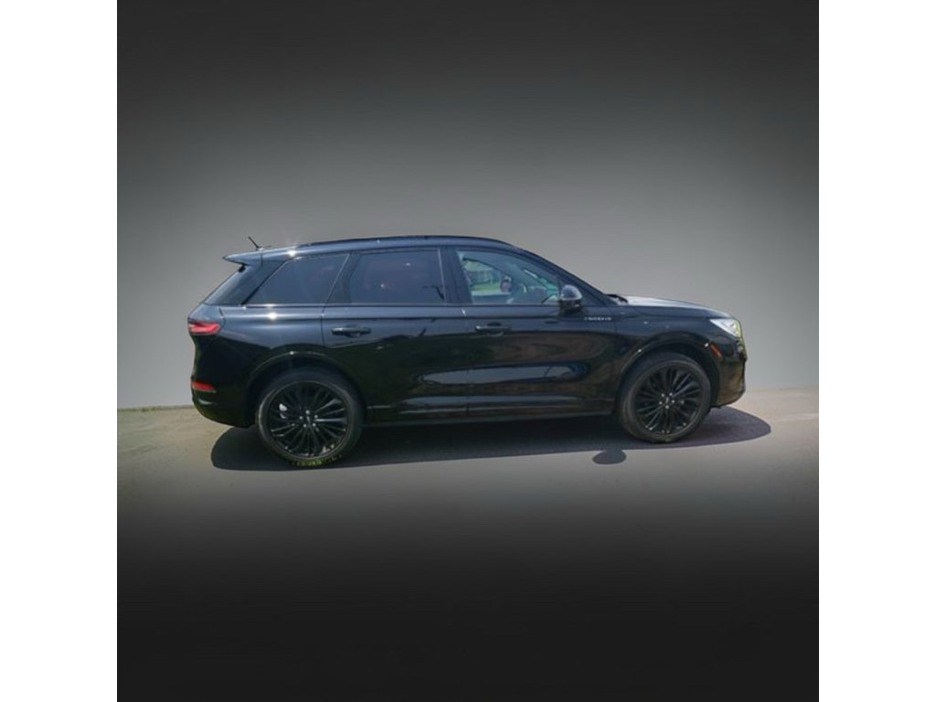 Used 2024 Lincoln Corsair Reserve w/ Equipment Group 201A image 3