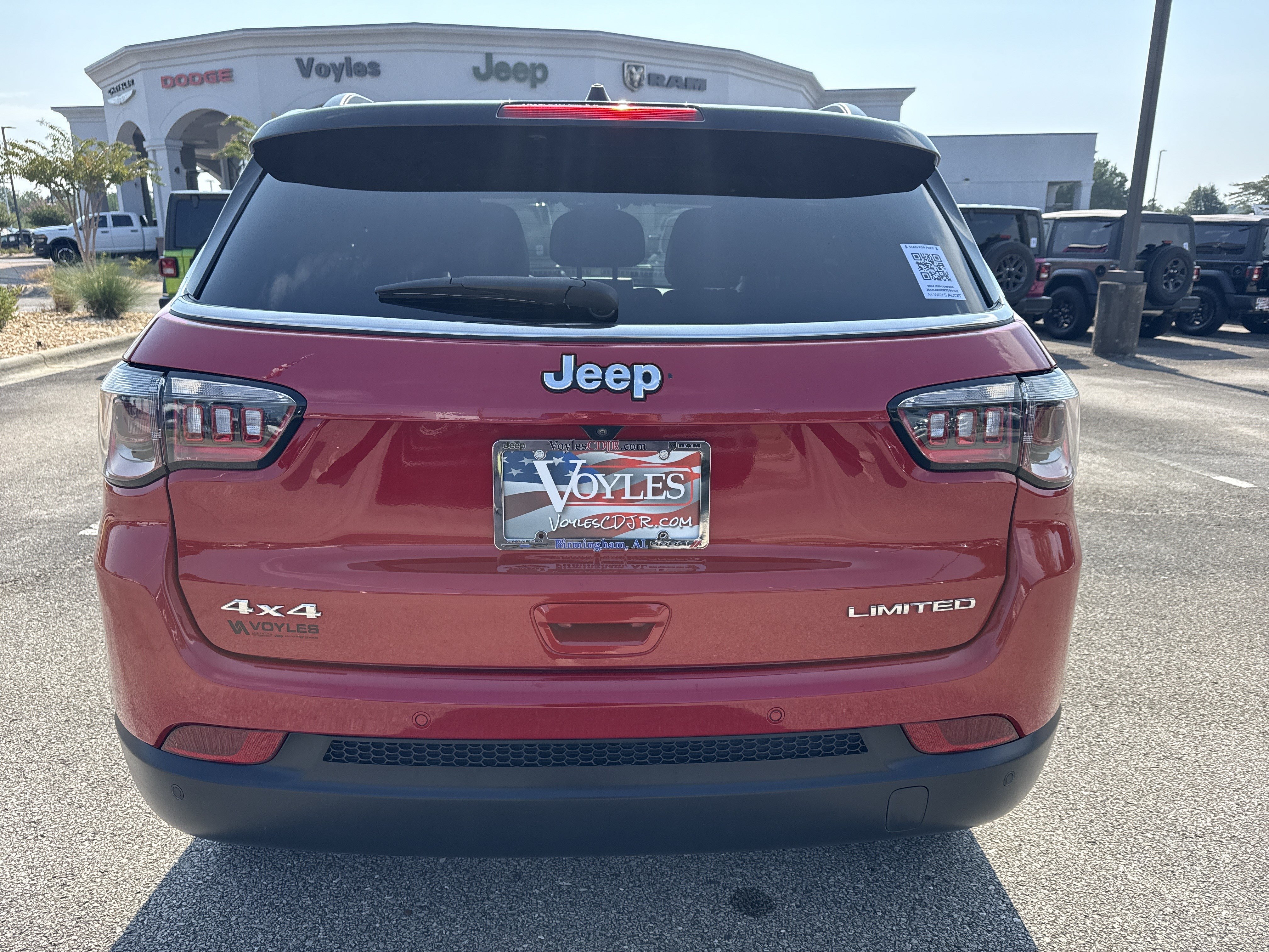 Used 2024 Jeep Compass Limited AWD/4WD image 6