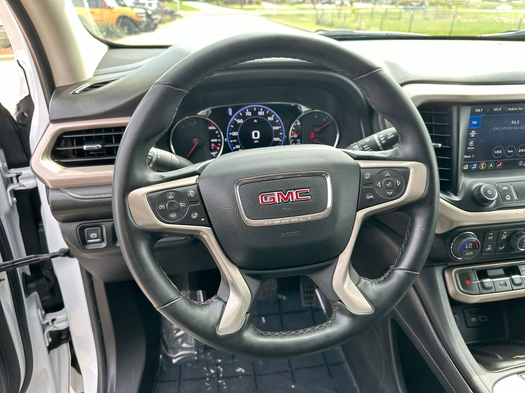 Used 2023 GMC Acadia Denali FWD image 14