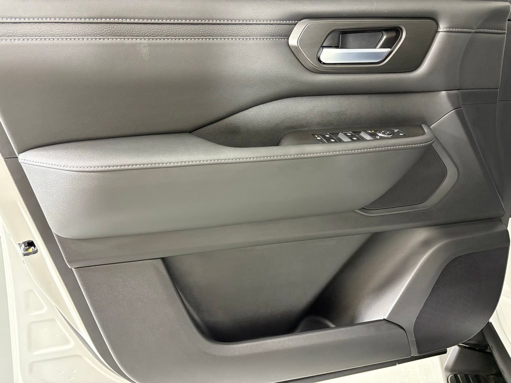 New 2026 Nissan Armada SV AWD/4WD image 14