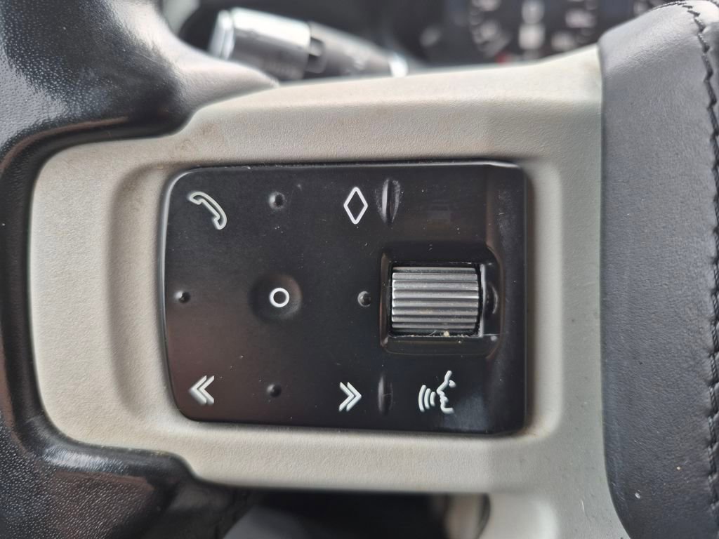 Used 2020 Land Rover Defender 110 HSE image 20