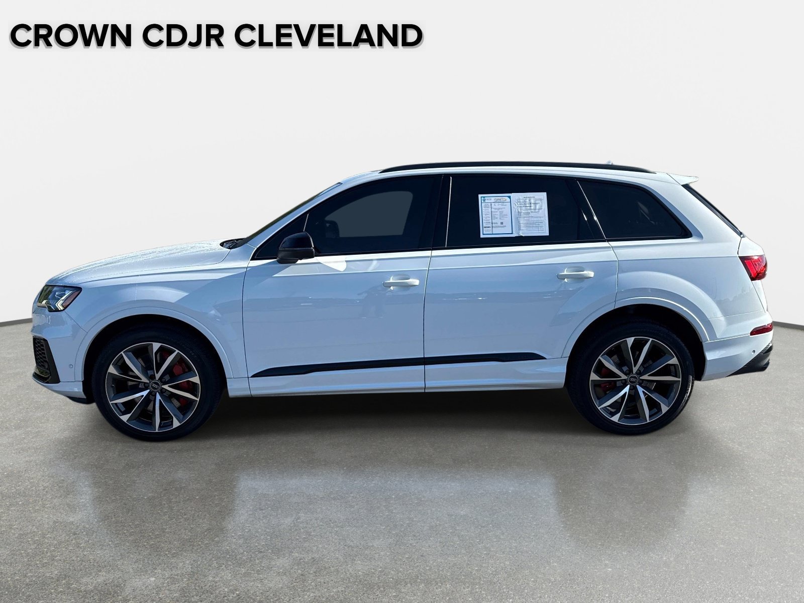 Used 2023 Audi SQ7 Prestige w/ Sport Package AWD/4WD image 8