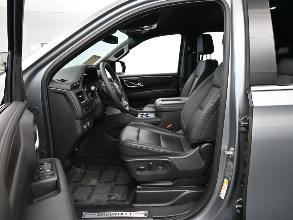 Used 2024 Chevrolet Tahoe LT image 11