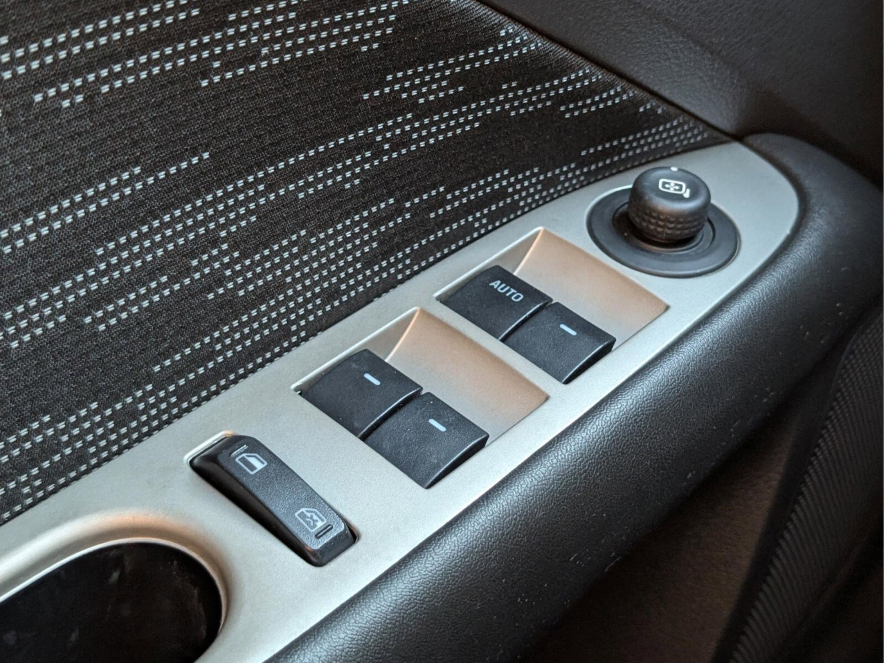 Used 2010 Ford Fusion SE image 22