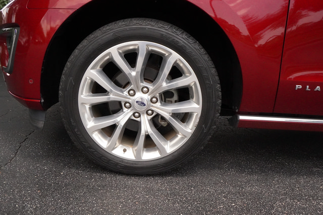 Used 2019 Ford Expedition Platinum RWD image 38