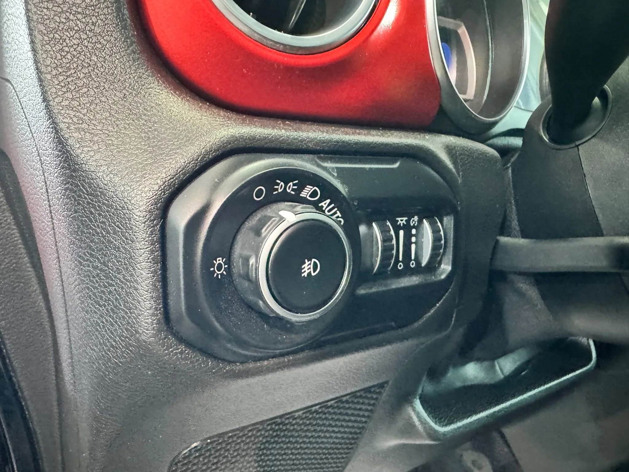 Used 2018 Jeep Wrangler Unlimited Rubicon image 22