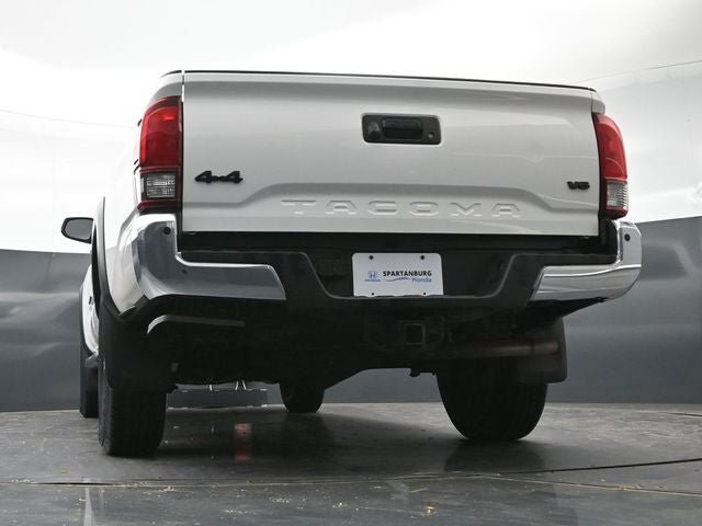 Used 2023 Toyota Tacoma SR5 AWD/4WD image 30
