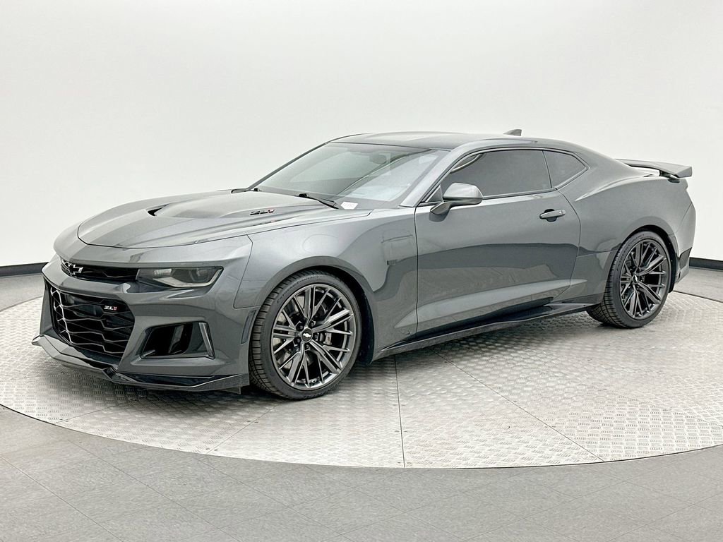 Used 2018 Chevrolet Camaro ZL1 image 1