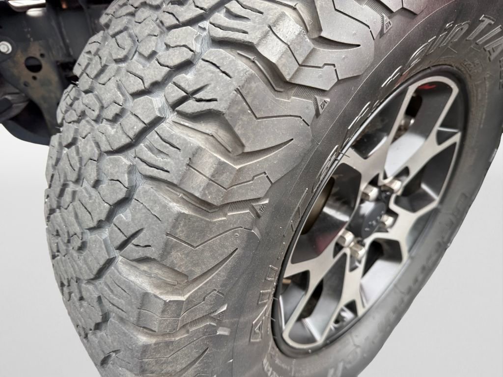 Used 2018 Jeep Wrangler Unlimited Rubicon AWD/4WD image 19