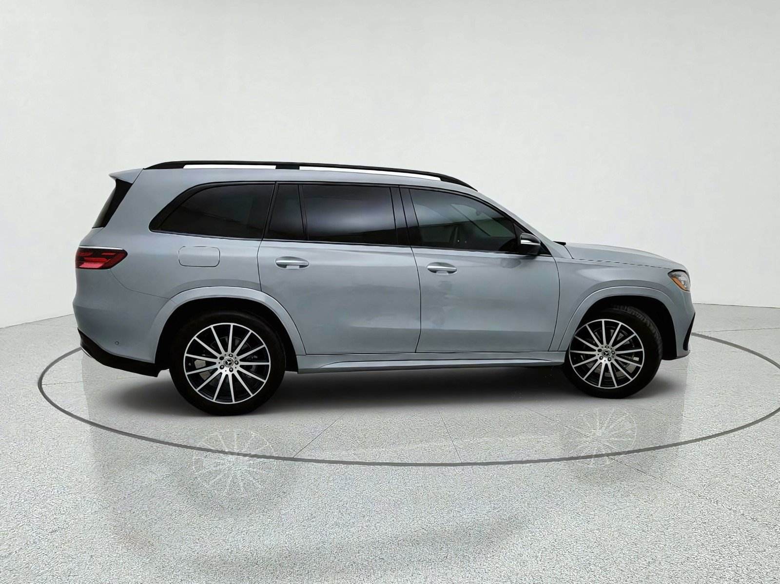 Certified 2024 Mercedes-Benz GLS 450 4MATIC image 7