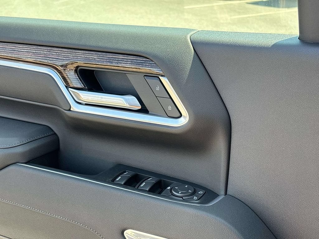 New 2026 GMC Sierra 2500 SLE w/ SLE Value Package; AWD/4WD image 9