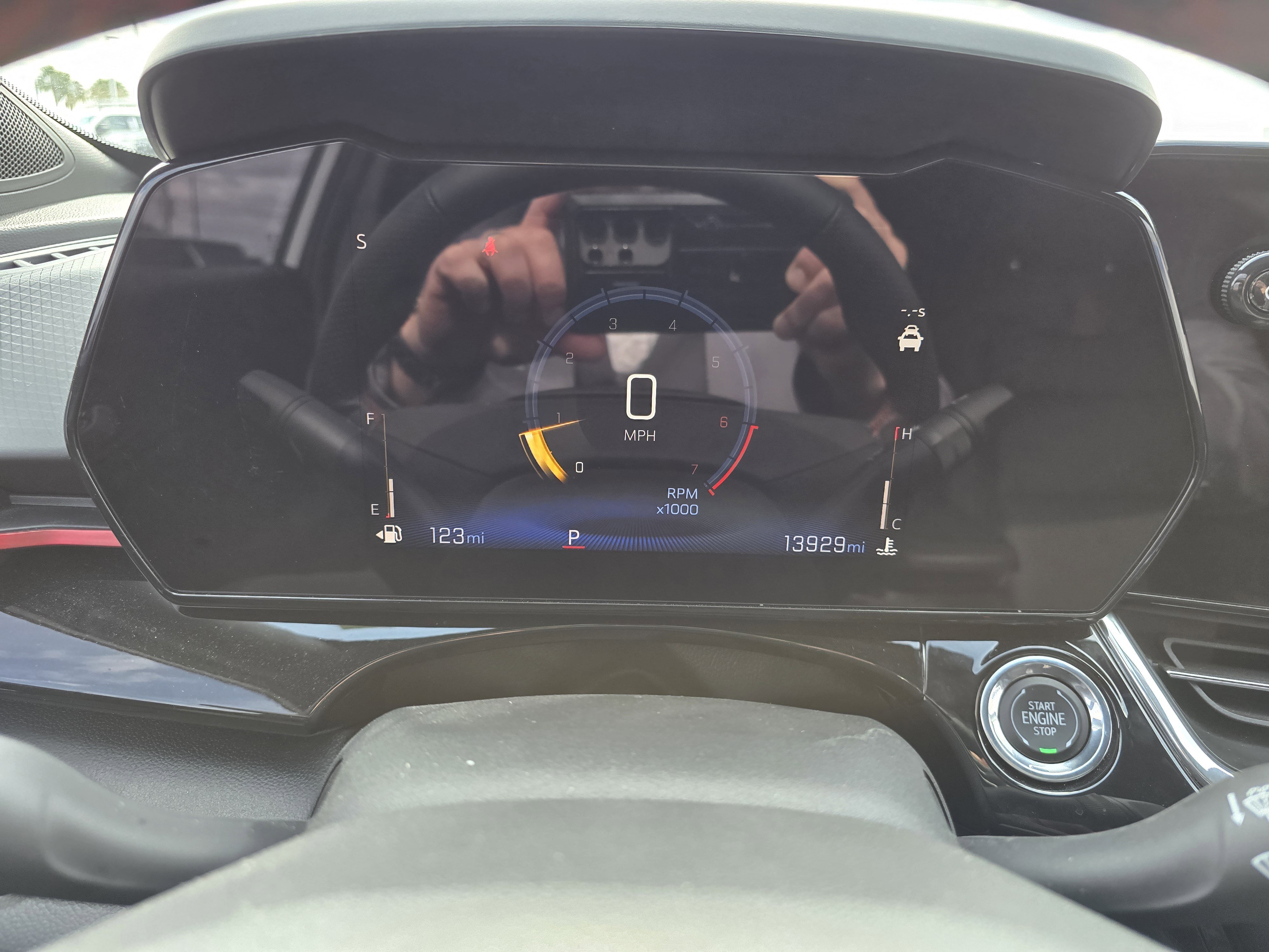 Used 2025 Chevrolet Trax RS image 13