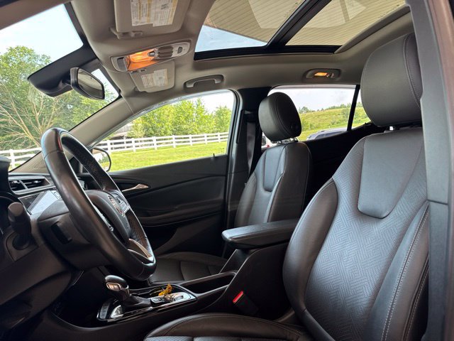 Used 2020 Buick Encore GX Essence w/ Experience Buick Package AWD/4WD image 3