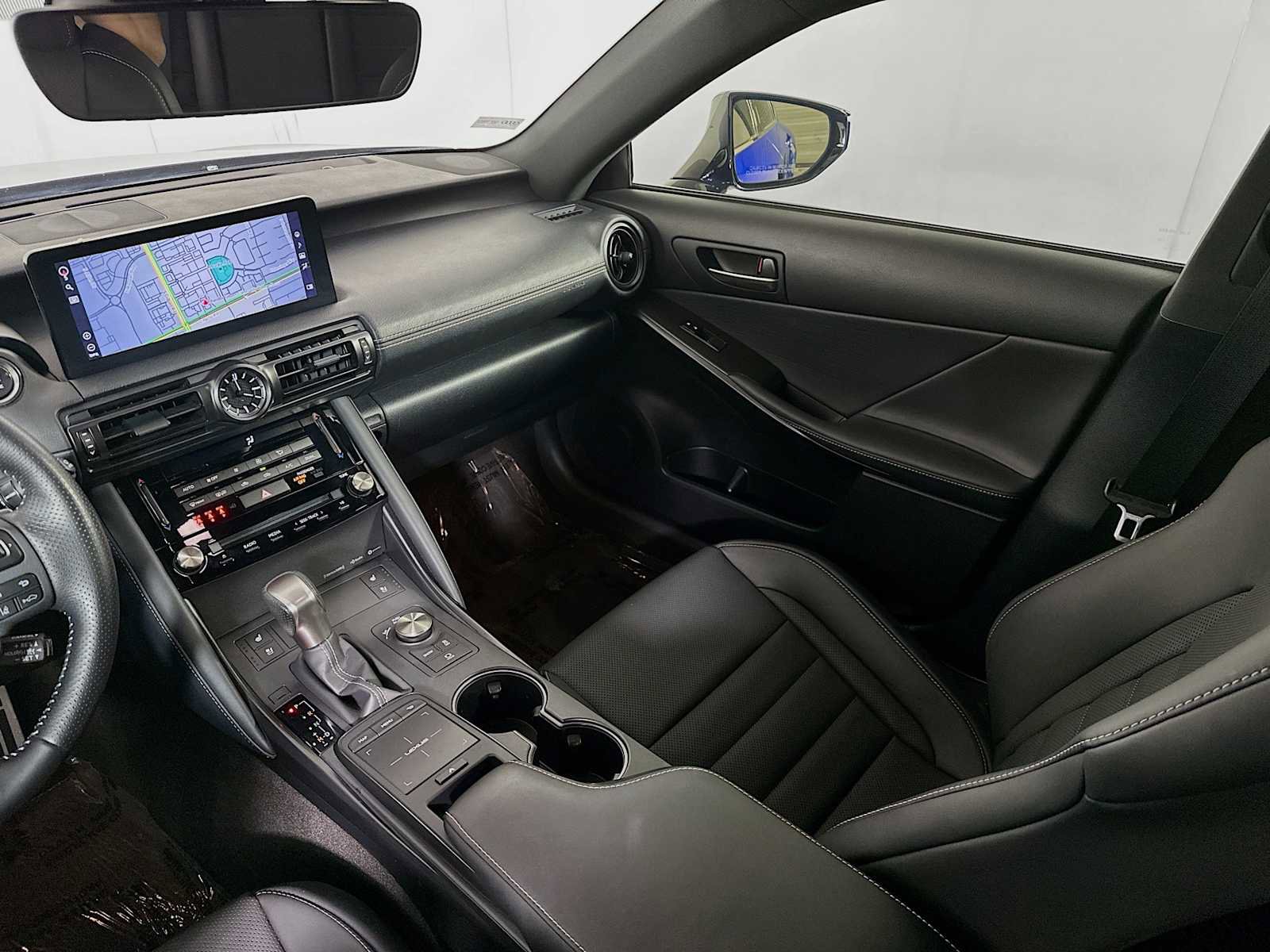 Used 2024 Lexus IS 350 F Sport w/ Navigation Package RWD image 22