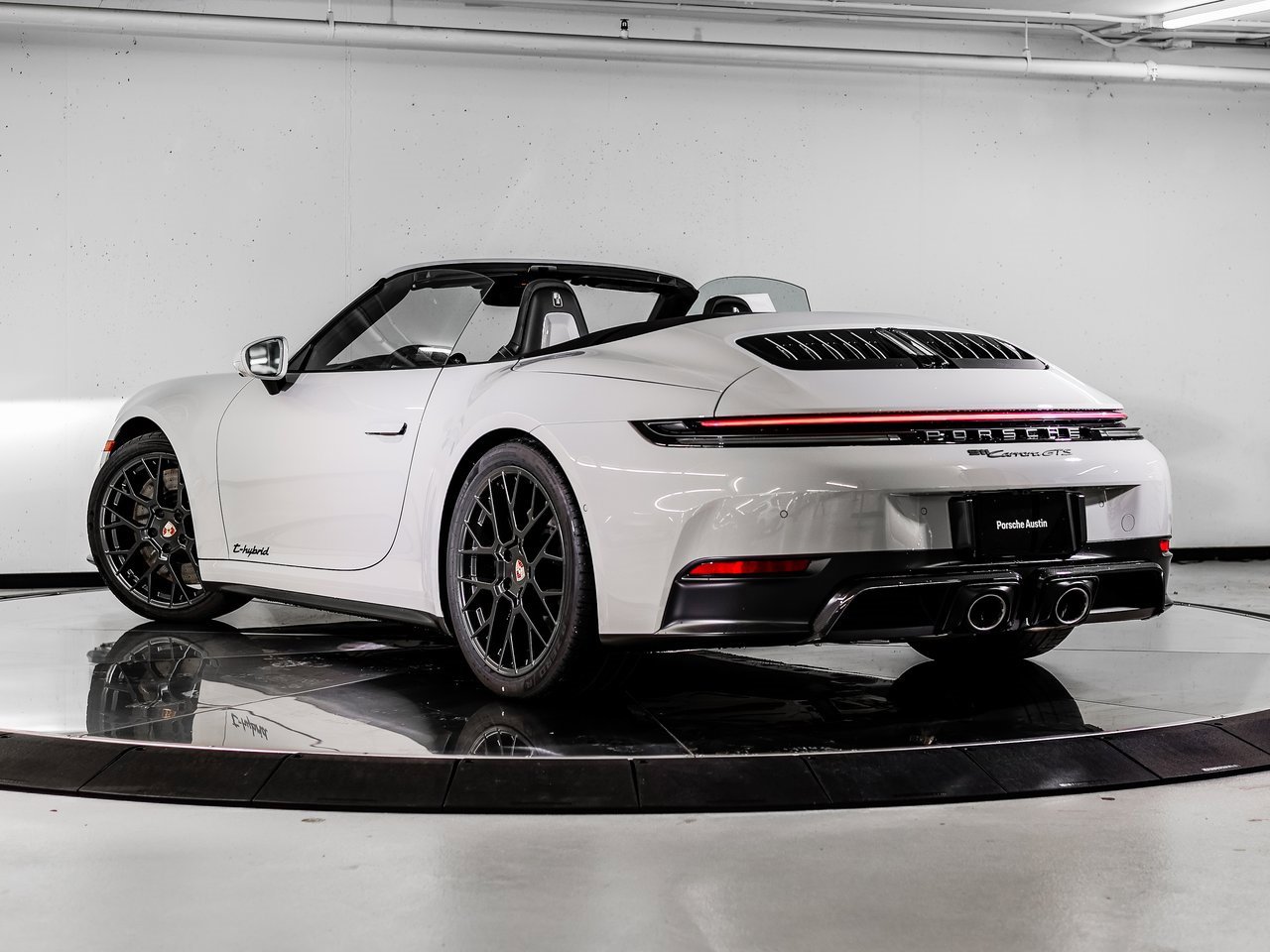 New 2026 Porsche 911 Carrera GTS image 3