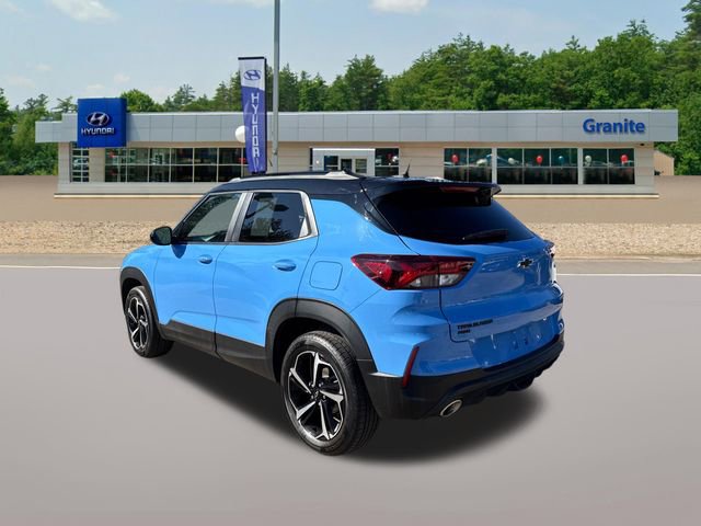 Used 2023 Chevrolet TrailBlazer RS w/ Sun and Liftgate Package AWD/4WD image 3