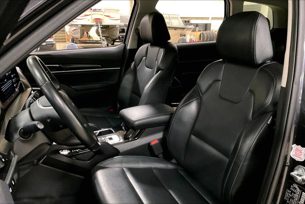 Used 2025 Kia Telluride S image 24