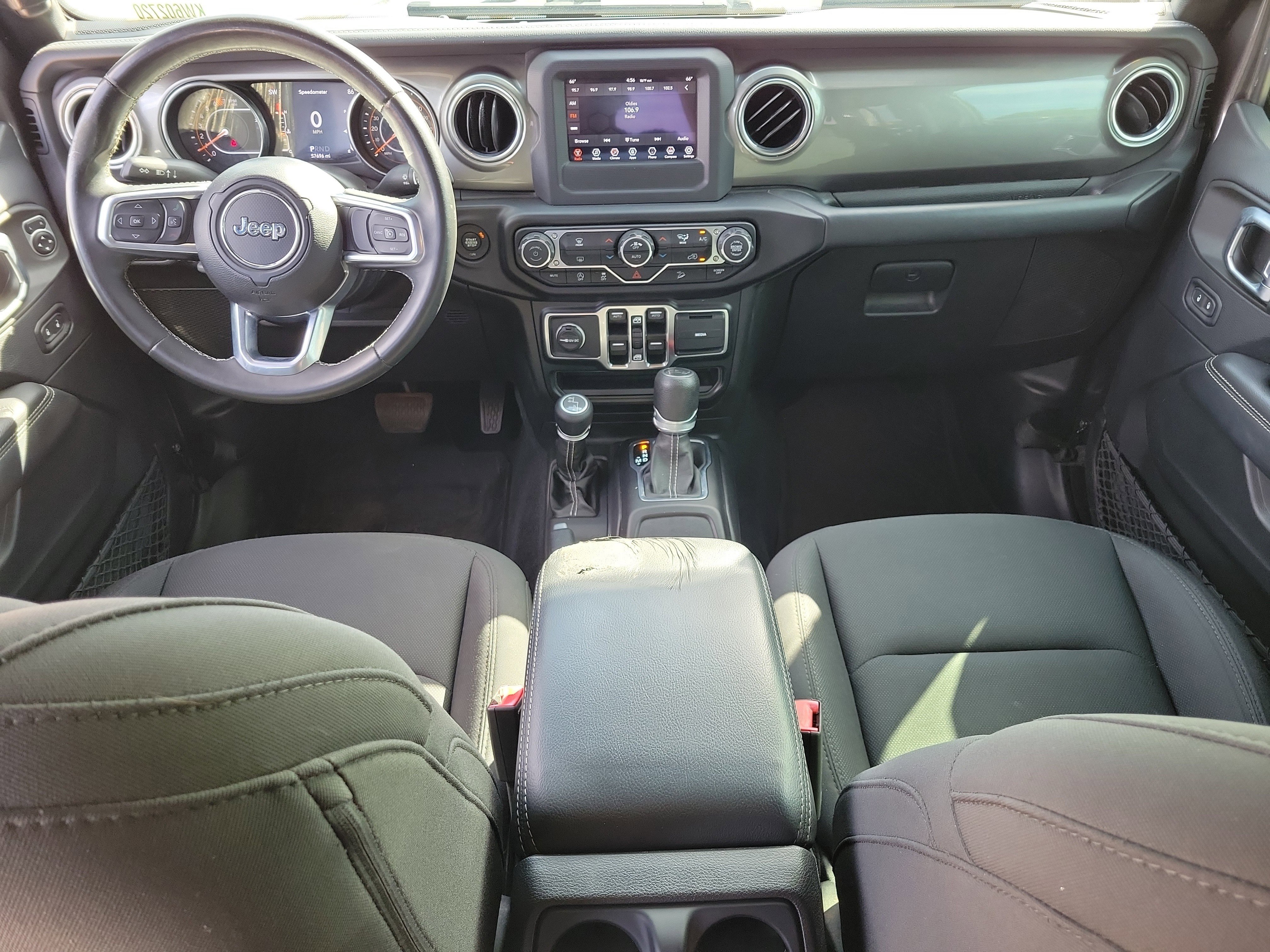Used 2019 Jeep Wrangler Unlimited Sahara AWD/4WD image 16