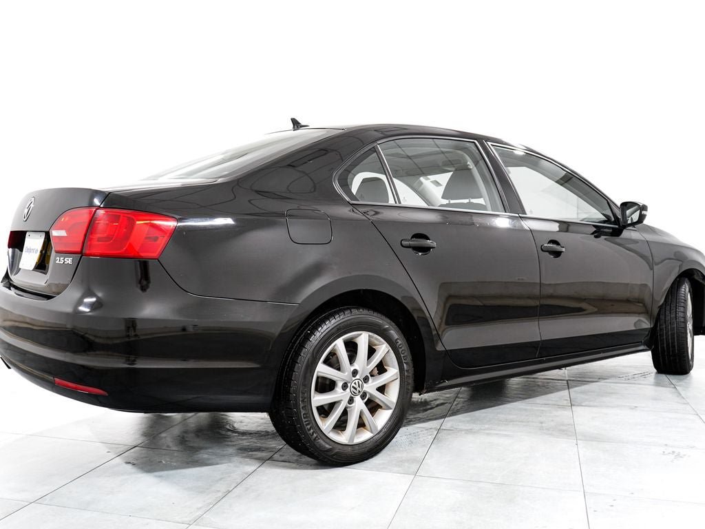 Used 2012 Volkswagen Jetta SE FWD image 7
