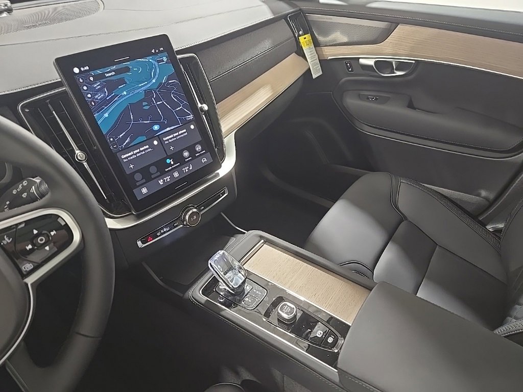 New 2026 Volvo XC90 T8 Plus image 14