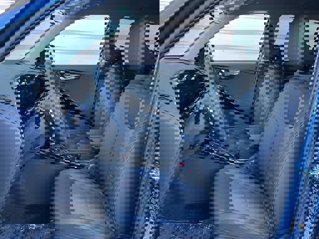 New 2025 Kia Niro EX image 11