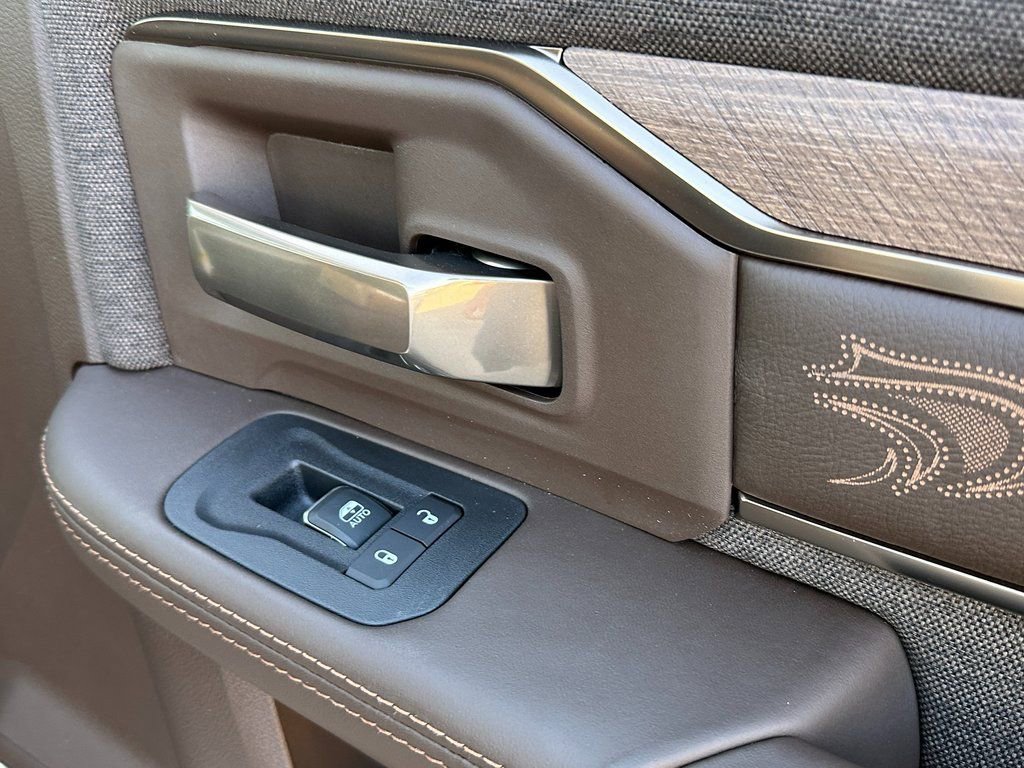 New 2026 RAM 3500 Longhorn image 15